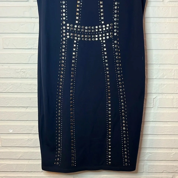 Carmen Marc Valvo Black Studded Mini Fitted Sheath Dress, Women’s Size Small - Picture 4 of 7